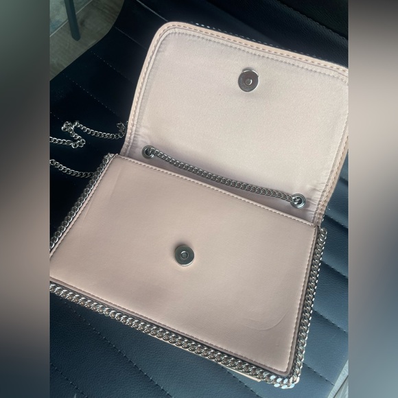 EXPRESS Blush Pink Chain Purse - Picture 4 of 5